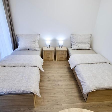 Sport Centrum Apartman Pápa Eksteriør billede